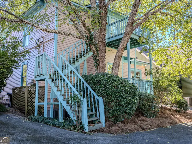 Versatile Commercial Building Near Downtown with Parking and Apartment Potential
