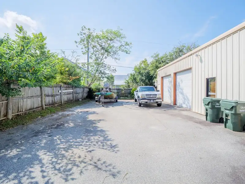 Versatile Flex Building with Office and Warehouse Space in Prime Valdosta Location