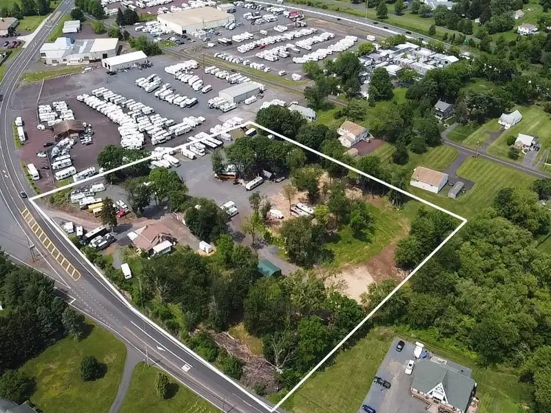 Versatile 4.5-acre Property on Bethlehem Pike with House, Barn, and Office Space