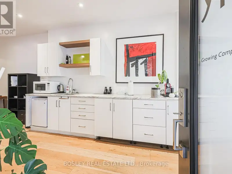 Versatile 700 Sq Ft Office Space in Dovercourt Village, Toronto