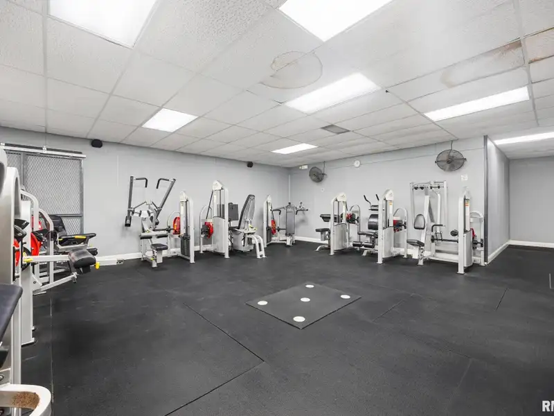 Turnkey Commercial Fitness Facility with Strong Membership Base in Prime Location