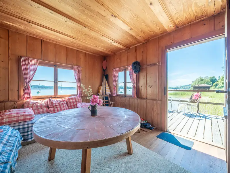 Lakeside Multi-family Property with Historic Bathhouse in Litzelstetten, Lake Constance