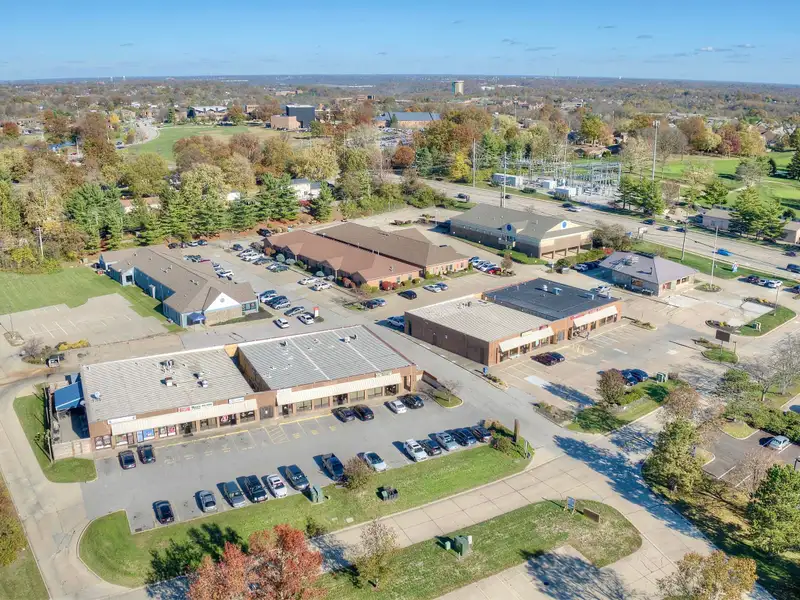 Move-in Ready 5,000 Sq Ft Commercial Space in Prime Edgewood Location