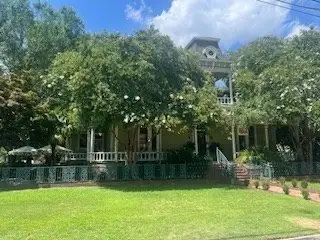 Versatile Historic District Property for Restaurant, Venue, or Retail with Ample Parking