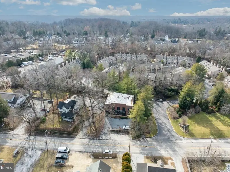 Versatile 5,775 Sf Office Building in Wayne, Pa with Modern Finishes and Executive Suite