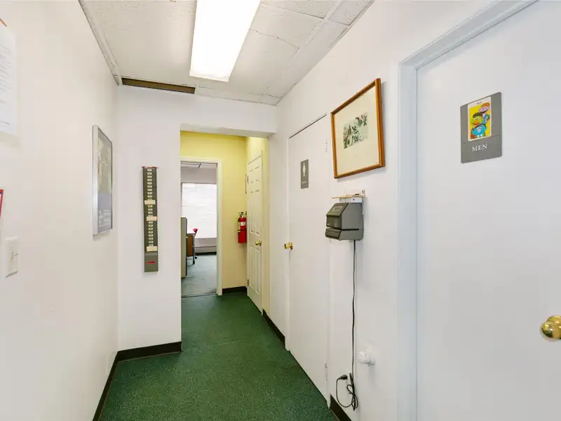 Versatile Commercial Space for Rent in Mineola - Offices, Storage, and Amenities Included