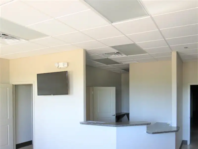 Versatile Commercial Space for Lease in Prime Location with Multiple Entrances and Ada Compliance