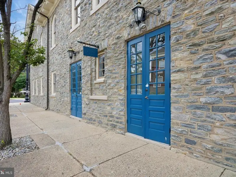 Historic 1906 Commercial Property in Bristol Borough with Versatile Layout and Prime Location