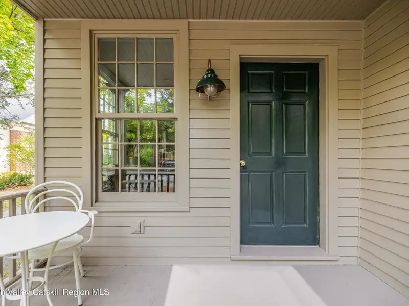Historic Mixed-use Landmark in Kinderhook Village with Restaurant and Flexible Suites