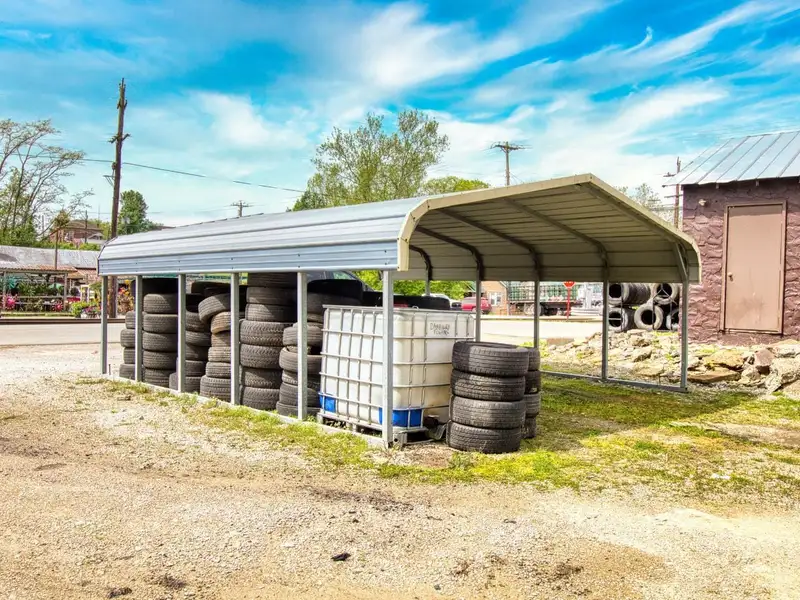 Turnkey Auto Mechanic Business with Multiple Buildings in Mt. Orab