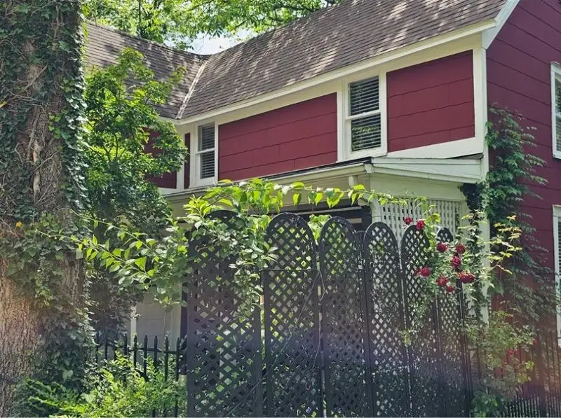 Charming Airbnb Cottage on Historic Loop with Upgrades and Large Entertaining Deck
