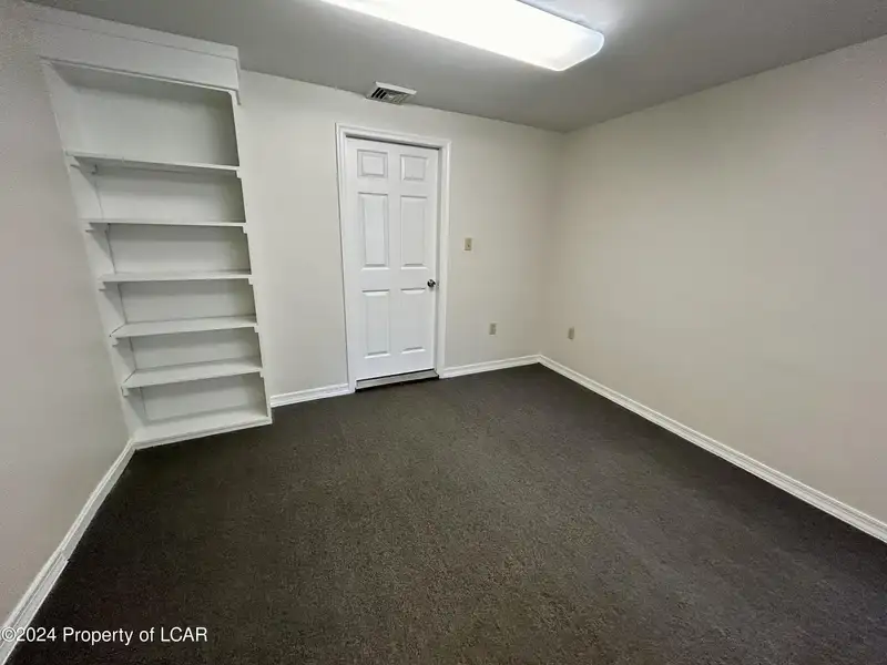 Commercial Space for Lease on Busy Rt. 309, Mountain Top - Open Floor Plan