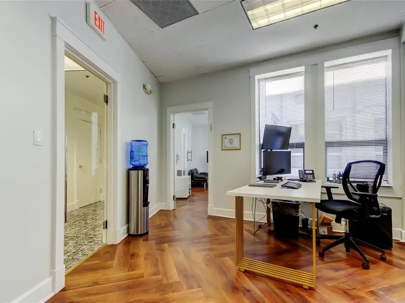 Furnished Executive Office Suite in Grand Central Place, Hyde Park - Immediate Availability