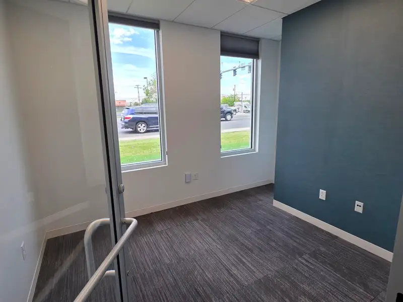 Class a Executive Office Space for Lease at the Vault, 615 S/f, All-inclusive Amenities