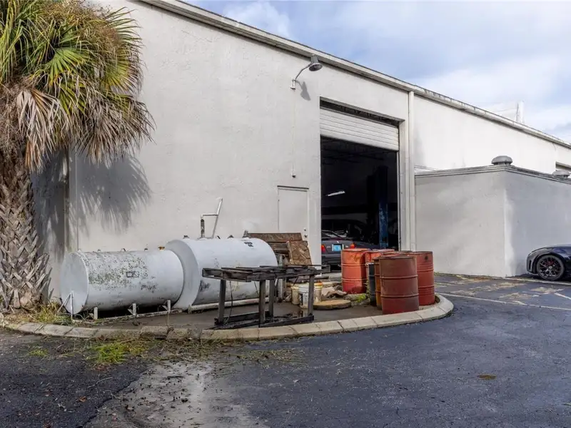 Prime Automotive Facility on Us 17/92 in Longwood, Fl - 9,700 Sq Ft