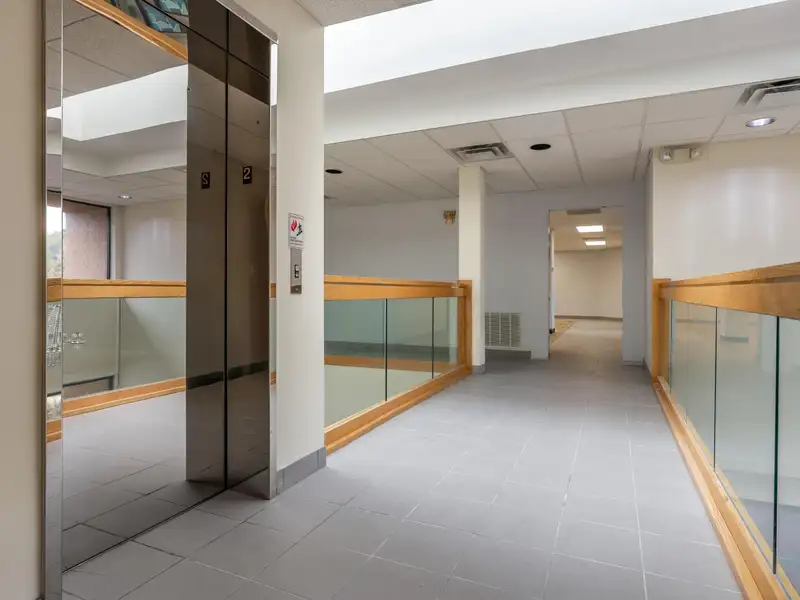 Cleveland, Tn Office Suites for Lease - Newly Remodeled, 2,400 & 2,164 Sq Ft