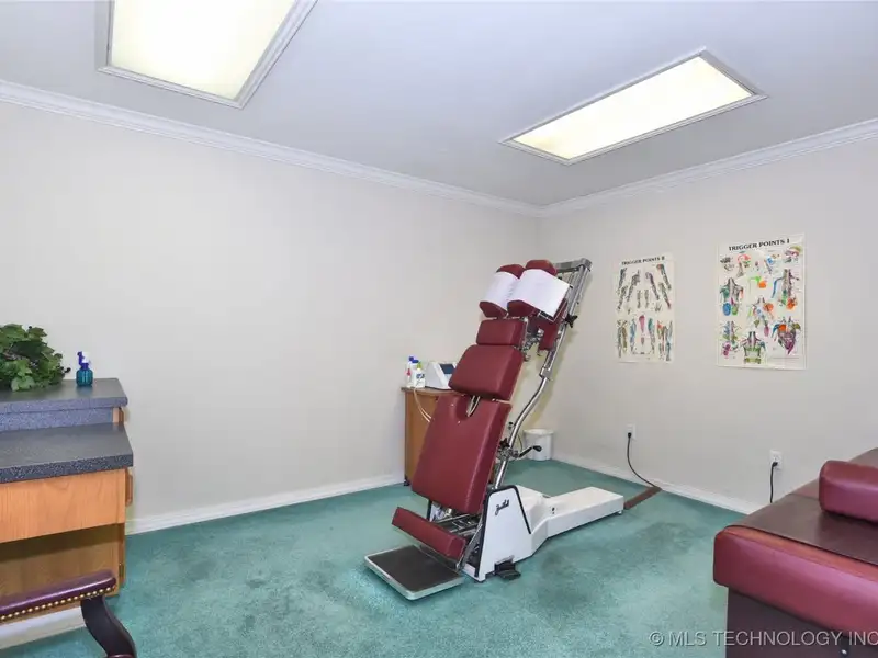 Live-work Property: 2000 Sq. Ft. Office Building with House on 1.25 Acres