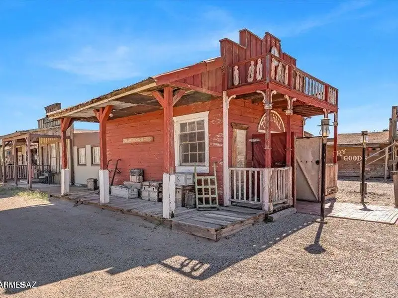 Unique Old West Movie Set and Museum in Gammons Gulch