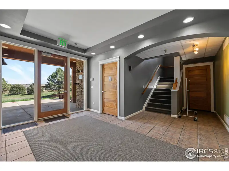 Bright Office Condo with Mountain Views in Niwot, Colorado
