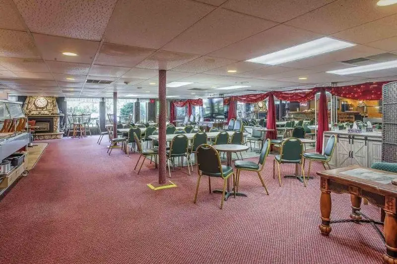 Turnkey Restaurant with Scenic Lake Views in Northwoods Location