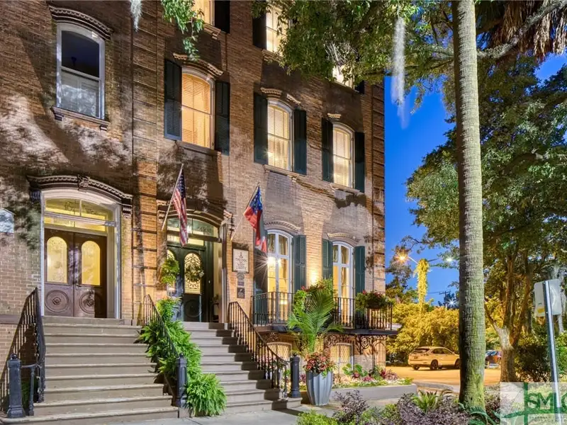 Restored 1871 Gray Brick Townhome in Savannah’s Historic District with Carriage House and Stvr Certificates