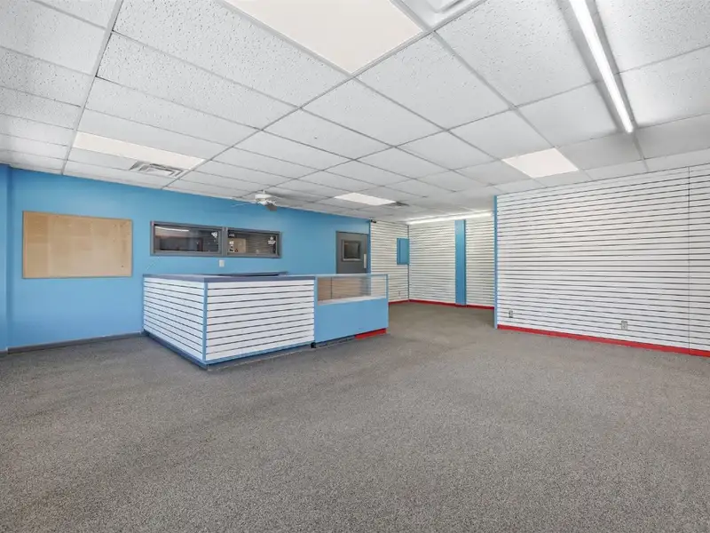 Flexible Office/retail Space for Lease in High-traffic Location, Edgewood Rd Sw