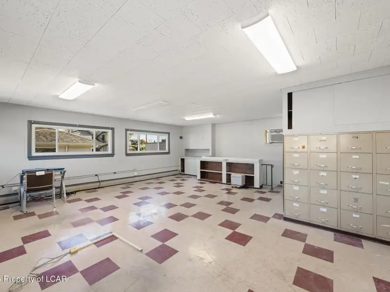 8,000+ Sq Ft Versatile Building in Central Wyoming Near Wyoming Ave