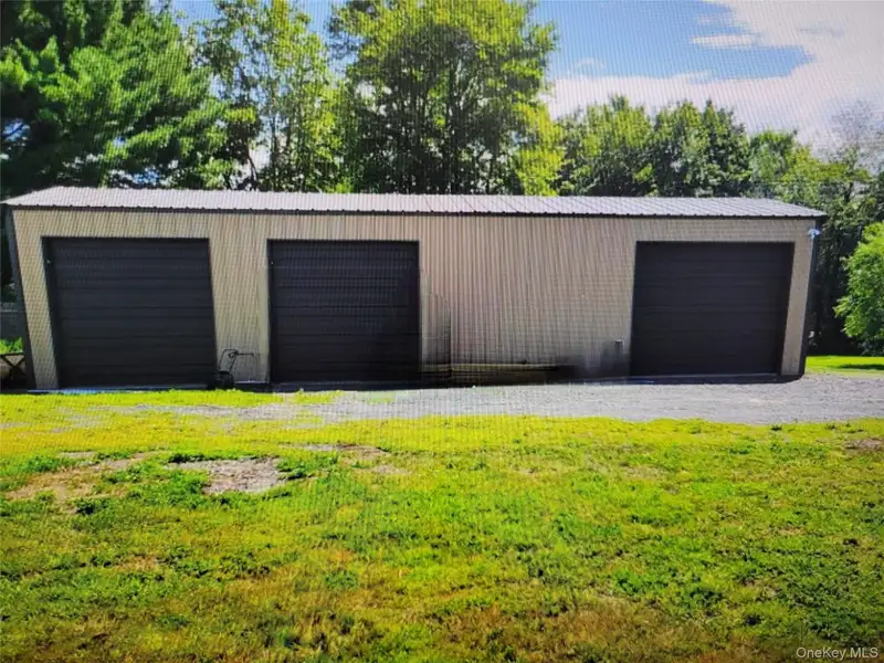 Versatile 1,200 Sq. Ft. Workshop with Overhead Doors in Campbell Hall
