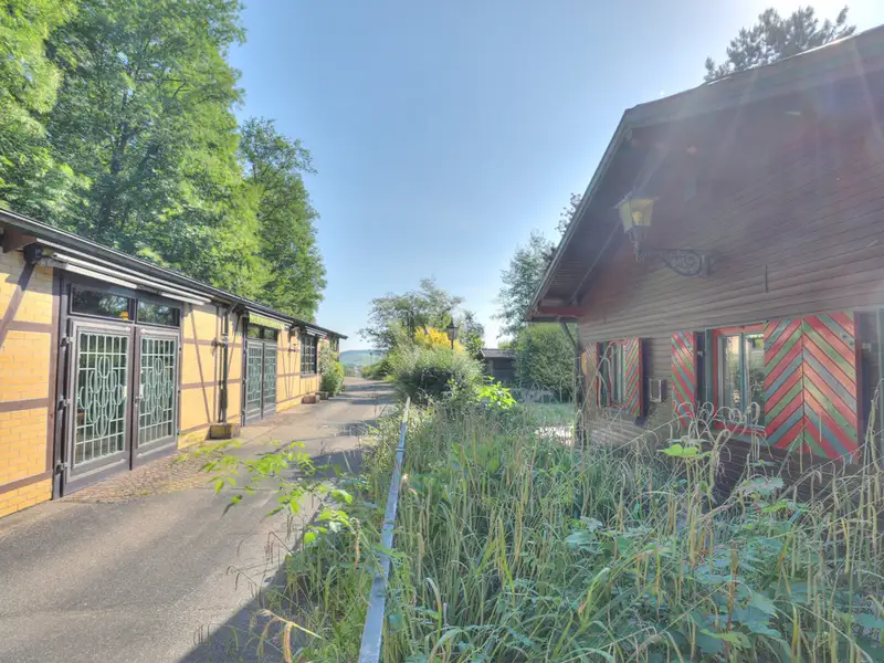 Spacious 34,000 M² Stud Farm Property with Main House, Pool, and Guest Accommodations