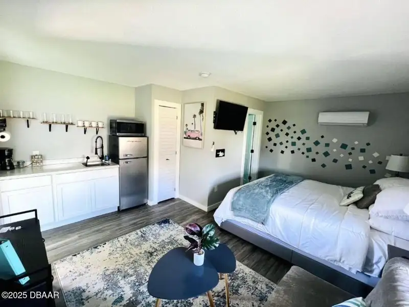 Turnkey 9-unit Motel with Renovated Efficiencies on Atlantic Ave