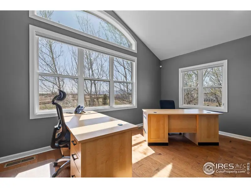 Bright Office Condo with Mountain Views in Niwot, Colorado