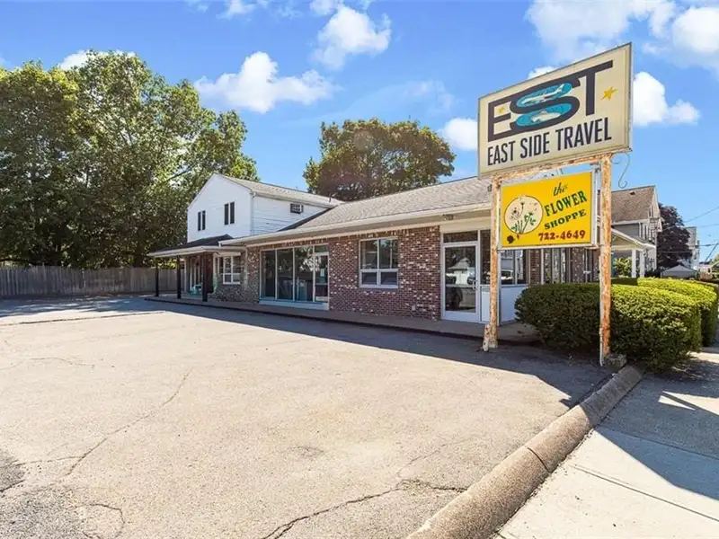 Mixed-use Property with Apartments and Commercial Space in Pawtucket