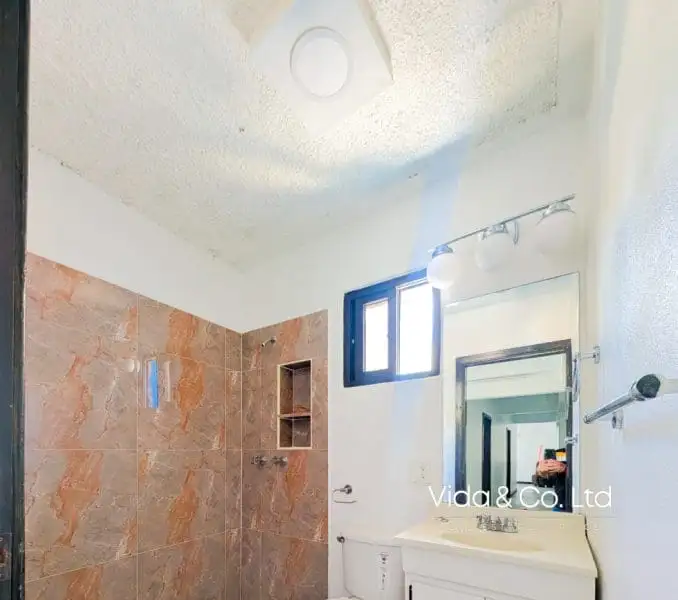 Tropical Multi-unit Home with Caribbean Sea Views in Hopkins Village, Belize