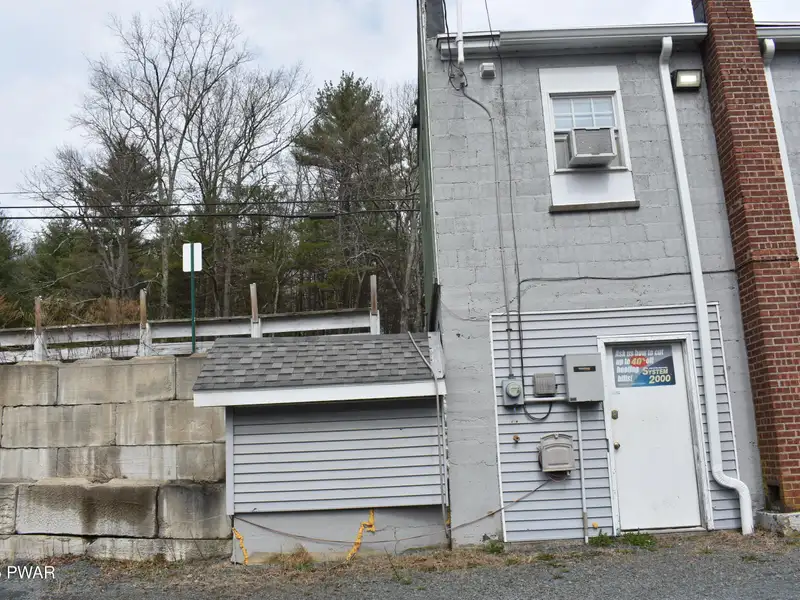 Two Office Spaces with Reception Area on Route 6 Near Interstate 84