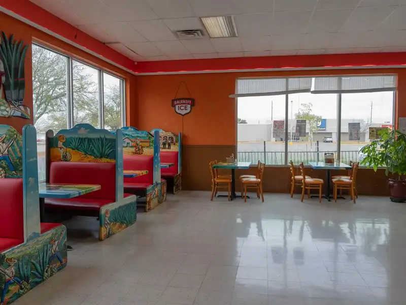 Turn-key Restaurant Space for Lease in High-traffic Area with Ample Parking