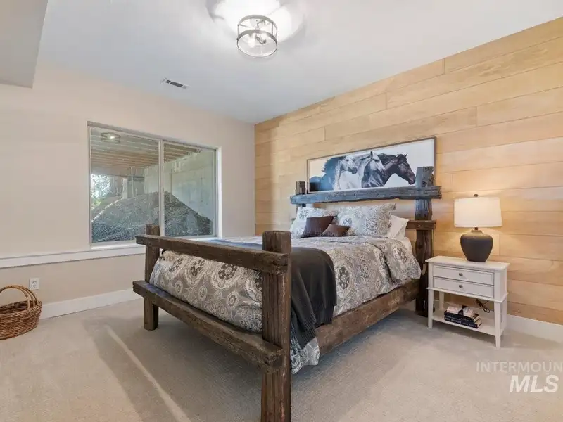 Hilltop Winery and Event Center with Custom Home and 360-degree Views in Eagle, Idaho