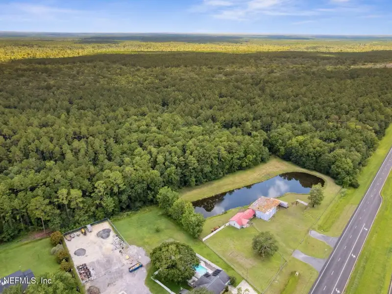 5.04-acre Mixed-use Parcel with Home and Shop in Nassau County