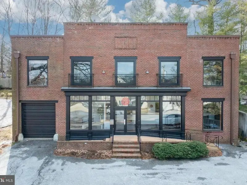 Versatile 5,775 Sf Office Building in Wayne, Pa with Modern Finishes and Executive Suite