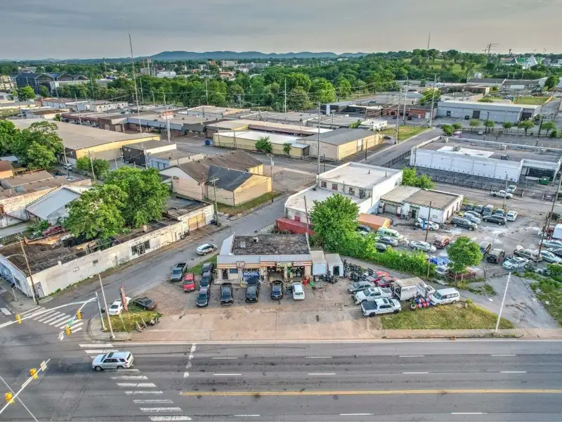 Commercial Property in Downtown Nashville Near Music City Center - Sold as Is