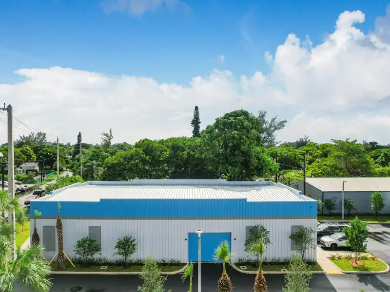 10,000 Sq Ft Warehouse Space for Lease in Pompano Beach, B-4 Commercial Zoning