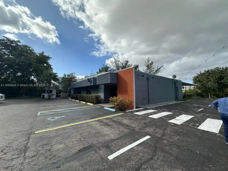 Class a Warehouse and Production Studio with Offices in Doral, Fl