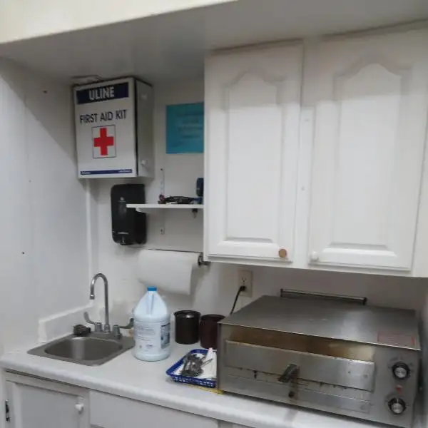 Turnkey Bar/restaurant with 2-bedroom Apartment and Development Potential in Northwoods