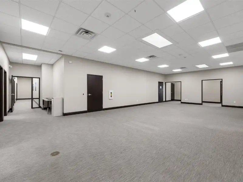 Versatile Office Building with Dual Tenant Configuration in Prime Location