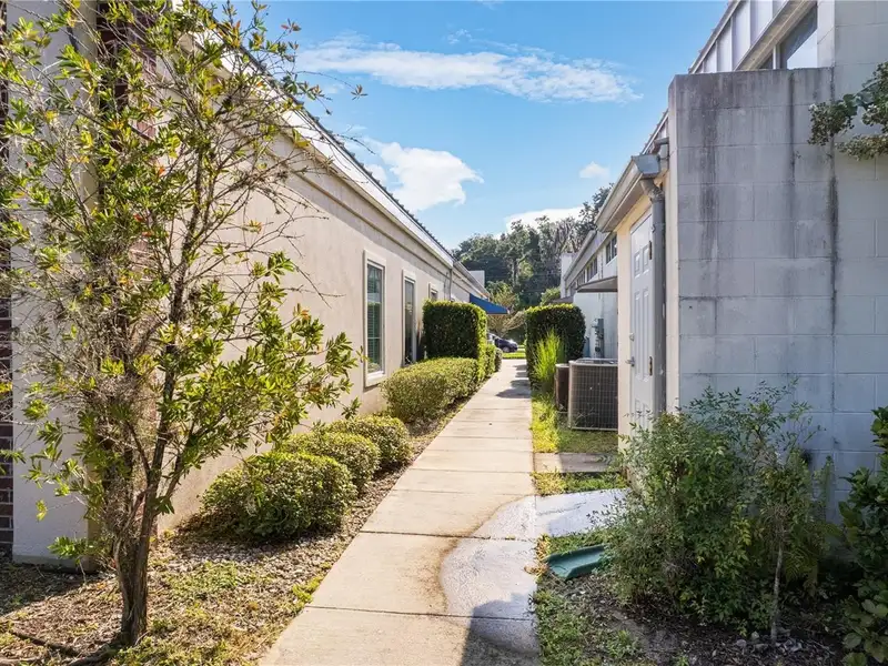 Commercial Investment Property in Gainesville, Fl with Long-term Tenant and Expansion Lot