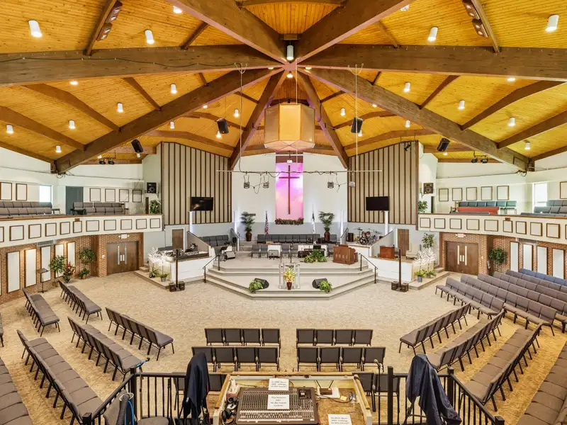 Multi-use Church Property with School and Daycare Facilities in Prime Location