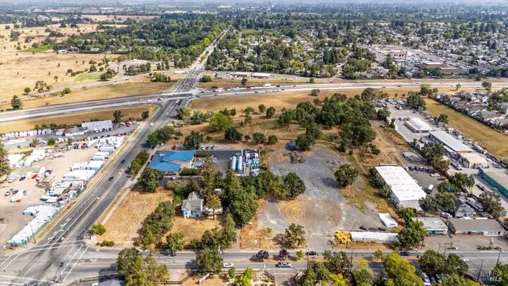 6.33-acre Development Opportunity in Prime Santa Rosa Location