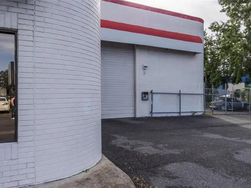 Prime Automotive Facility on Us 17/92 in Longwood, Fl - 9,700 Sq Ft