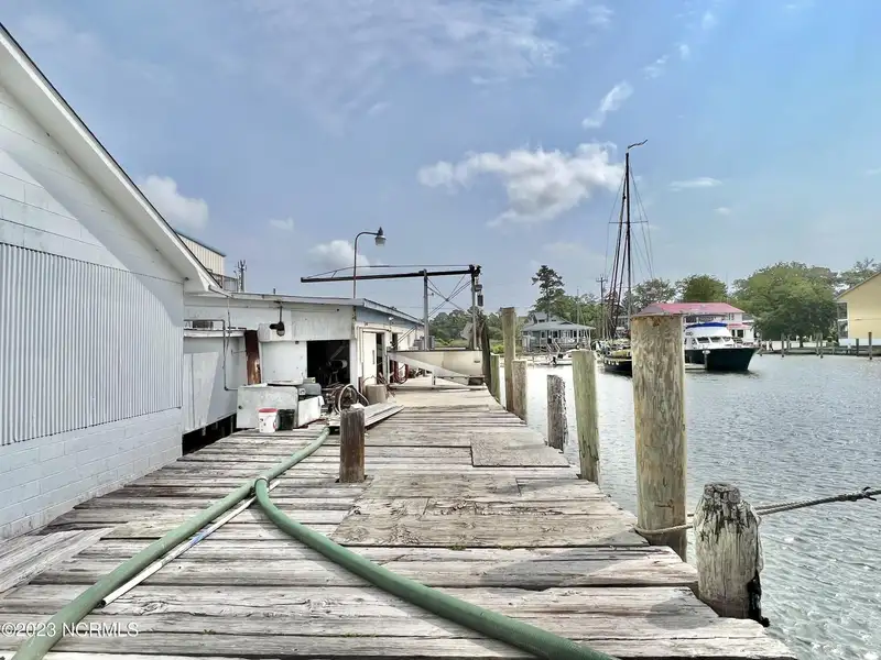 Prime Waterfront Mu-1 Development Opportunity in Historic Oriental, Nc with Deepwater Dockage