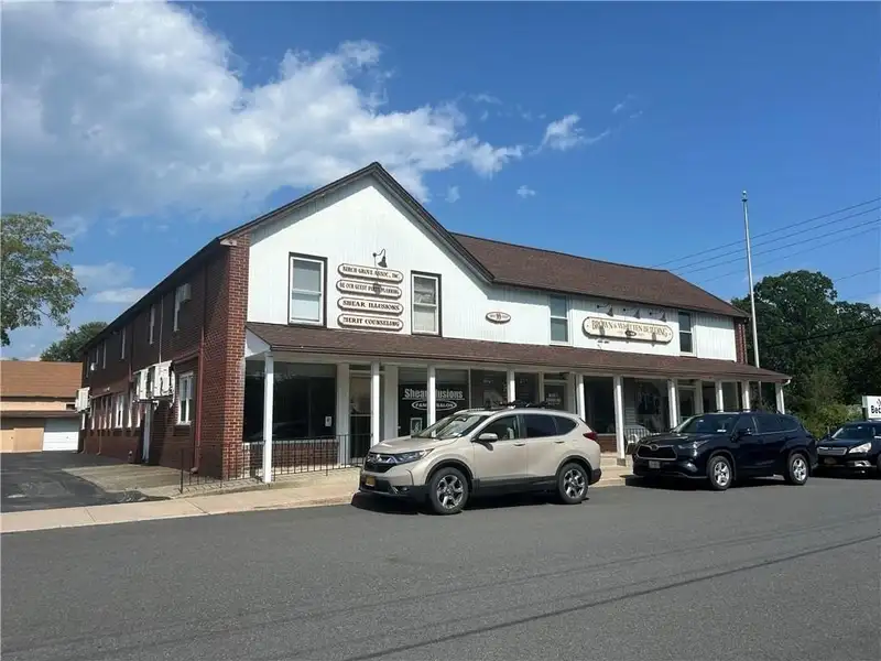 End Unit Commercial Space for Rent Near Main St. - Ideal for Retail or Professional Use