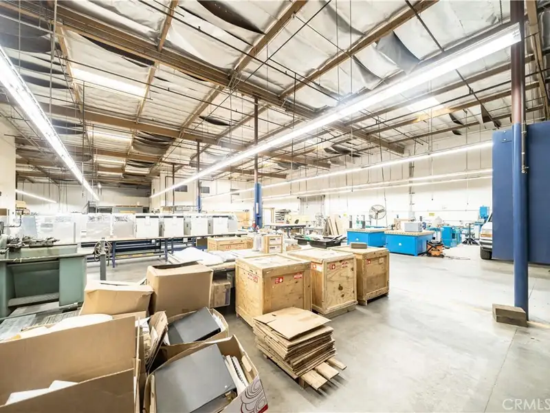 Versatile 21,447 Sq Ft Industrial/office Property in Orange's Thriving Commercial District
